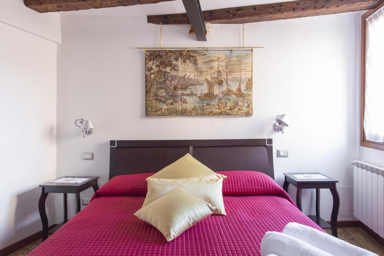 Guglie View Apartment Venesia Bagian luar foto