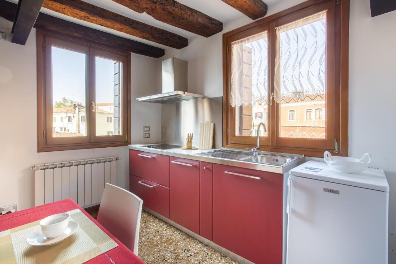 Guglie View Apartment Venesia Bagian luar foto