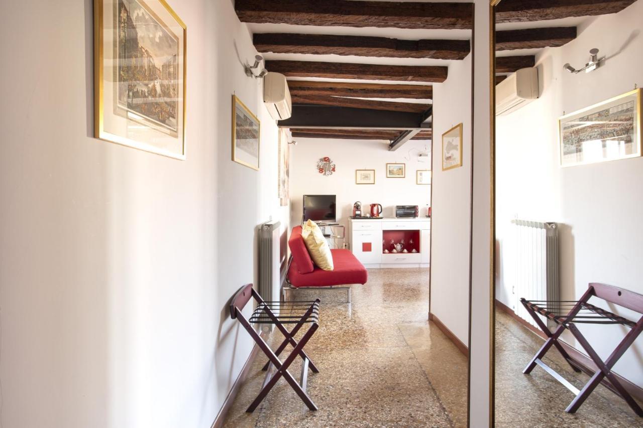 Guglie View Apartment Venesia Bagian luar foto