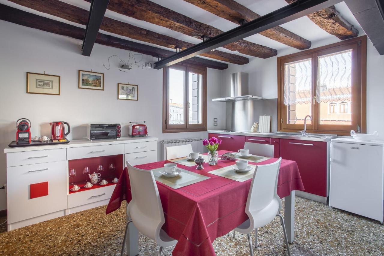 Guglie View Apartment Venesia Bagian luar foto